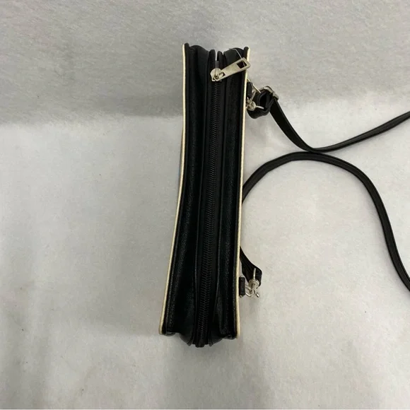 Charlie and The Chocolate Factory Novelty Purse Book Style - Picture 4 of 8